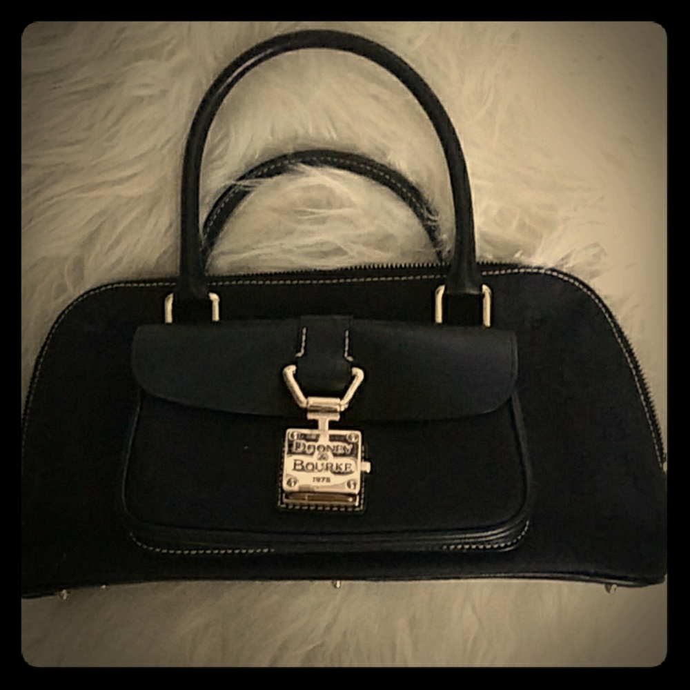 Dooney & Bourke